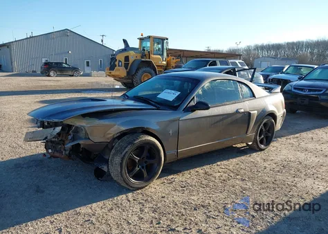 2002 Ford Mustang from USA, damaged, VIN 1FAFP404X2F180769